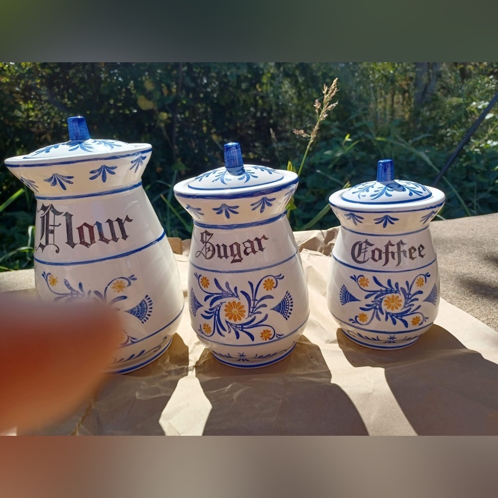 MID Century Royal Sealy Blue canisters - 50s, made in Japan - Picture 2 of 5